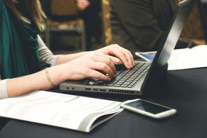 Homeoffice Arbeitszimmer absetzen - Regelungen und Wissenswertes