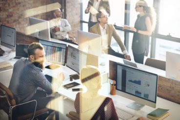 Durch betriebliche Übung werden freiwillige zu verpflichtenden Leistungen des Arbeitgebers, denen er sich nicht mehr einseitig entziehen kann. / Foto: Rawpixel.com / fotolia.com