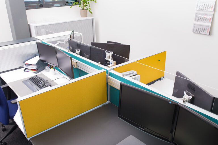Büro einrichten: Checkliste für Selbstständige & Gründer