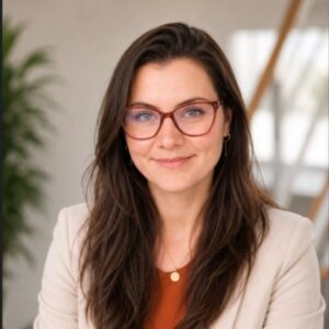 Nina, Ansprechpartnerin für Büroplanung